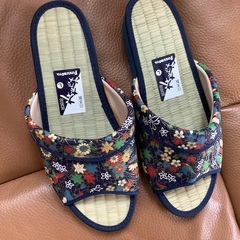 新品　和柄サンダル