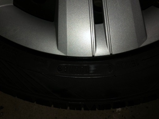 155/65R14 夏タイヤ　2024年製　溝いっぱい