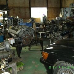 MベンツSLエンジン専門工場シリンダーボーリング等内燃機業務の画像