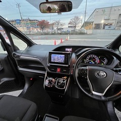 トヨタ エスクァイア　ハイブリッドの画像