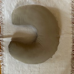 IKEA 授乳クッション
