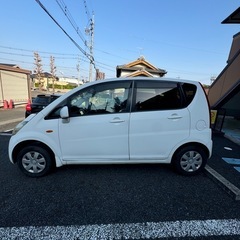 今週まで値下げ！ダイハツ　ムーヴ　MT車　地デジ、オーディオ装備ホワイト（白）の画像