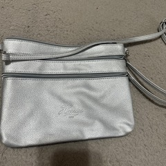 ショルダーバッグ