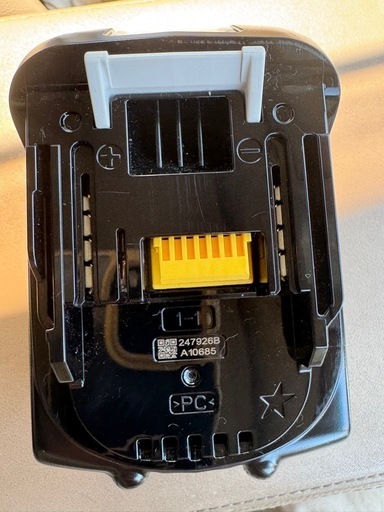 マキタ 18v バッテリー