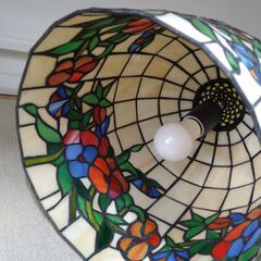 リユースのサカイ浦和店【D257】ステンドグラスライト 白の画像