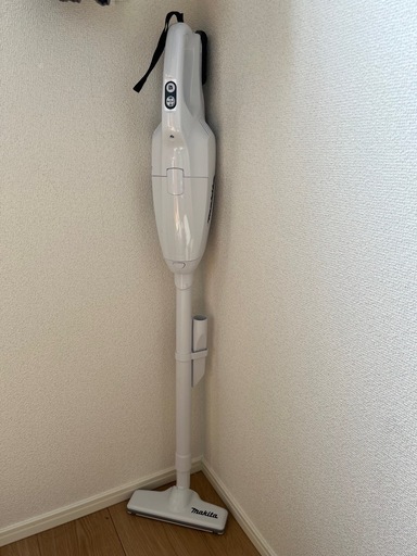 makita 掃除機　CL107FD 充電器付き