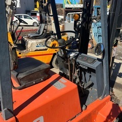 値下げしました❗️トヨタ、ガソリンのフォークリフト0.9t、調子良い❗️の画像