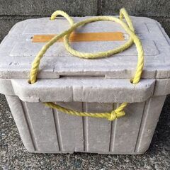 発泡クーラーボックス