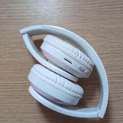 超美品❗Bluetoothヘッドホンの画像