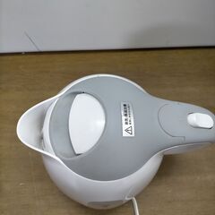電気ケトル 電気ポット 湯沸し器 小型ケトルKTK-300　73645-1-002Yの画像