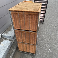 籠 カゴ キャビネット チェスト レトロ ヴィンテージ 編み込み 収納ケース　の画像