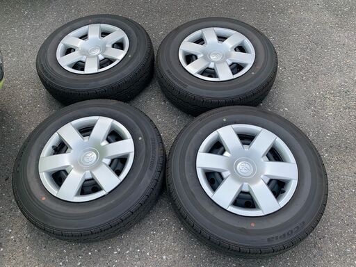 ハイエース　タイヤホイールです！