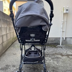 アップリカ ベビーカーの画像