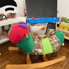 はらぺこあおむし　ロッキング　木馬