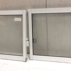 ☆544☆三協立山アルミ　三協アルミ　窓枠　サッシ　引き違い窓　アルミサッシ　窓タイプ　ホワイト　曇りガラス　クロス面格子　セットの画像
