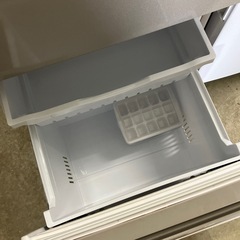 🉐【HITACHI/日立】冷蔵庫　スリードア　3ドア　動作ok 265l 家電の画像
