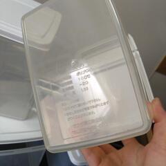 【ご相談中】100均容器まとめ売りの画像