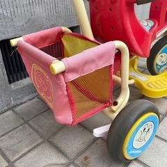 (お取引中)ジャンク　アンパンマン三輪車　ステップとガード付き　1歳半から4歳　77〜100センチの画像