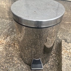 ゴミ箱
