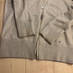 シップス　ジップアップパーカー　サイズMの画像