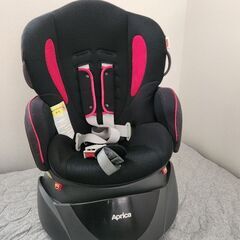 Aprica フラディアブリーズ　チャイルドシート