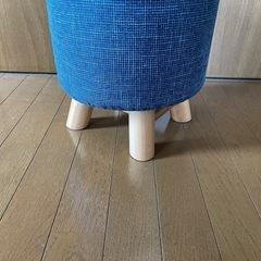木脚スツール高さ30cmの画像