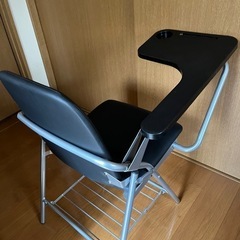 折りたたみ椅子 ミーティングチェア（テーブル付き）の画像