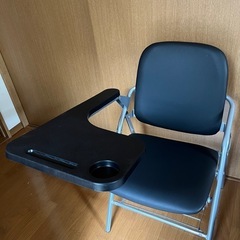 折りたたみ椅子 ミーティングチェア（テーブル付き）の画像
