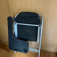 折りたたみ椅子 ミーティングチェア（テーブル付き）の画像