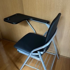 折りたたみ椅子 ミーティングチェア（テーブル付き）の画像