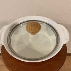 鍋　両手鍋　赤x白カラー　木製取手ガラス蓋　可愛いの画像