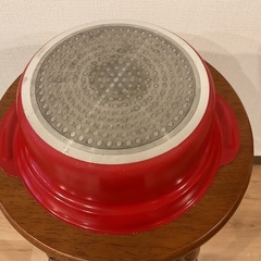 鍋　両手鍋　赤x白カラー　木製取手ガラス蓋　可愛いの画像