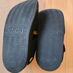 サンダル　adidas　18cmの画像
