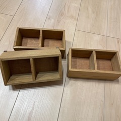 【取引中】飾り棚　4/7まで