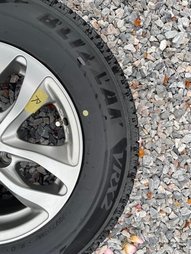 【冬タイヤ】ブリヂストンVRX2 185/70R14