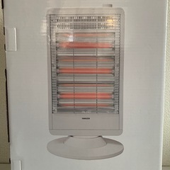 明日処分　まだまだ寒いので新品未使用 電気ストーブ ヒーター 左右自動首振り 3段階運転切替 転倒オフスイッチ付  山善 DS-M094 ホワイト　　　の画像