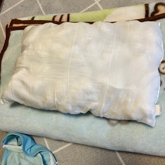 すみっコぐらし 毛布 枕の画像