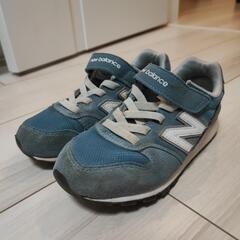 New Balance　19cm