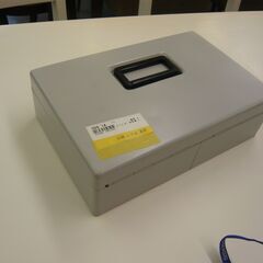 ID：584310　金庫　手上げ　カギ付きの画像
