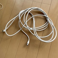 テレビアンテナケーブル 5mの画像