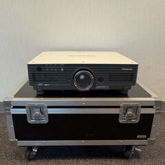 Panasonic　DLPプロジェクター　PT-D5700③