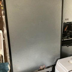 ☆値下げ☆O2503-802 A-Stage 2ドア冷凍/冷蔵庫 RM-90L02BK 2019年製 容量90L 動作確認済み 透明なフィルムがついており半分剥がれかかっています キズ汚れ有りの画像