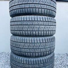 225/55/17冬トーヨー