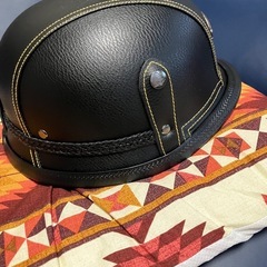 開封済み未使用美品ヘルメットセットの画像