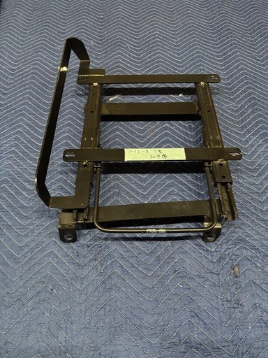 200系　ハイエース　レカロ　RECARO シートレール　カワイ製作所 保安基準適合品　ブリッド