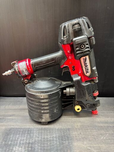 【中古】マキタ　高圧釘打機　AN935H　ケース付き【ハンズクラフト熊本けやき通り店】