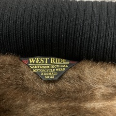 ウエストライド　レーシングダウンベストの画像