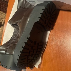 値下げしました！ブラウン厚底ブーツの画像