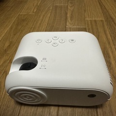 【2500円】美品✨家庭用ホームプロジェクター　小型便利の画像