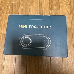 【2500円】美品✨家庭用ホームプロジェクター　小型便利の画像